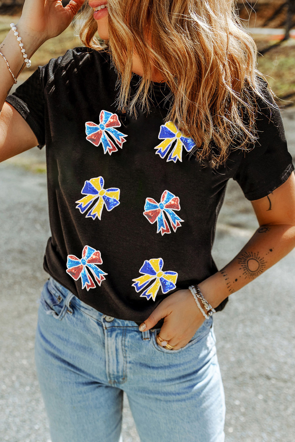 Black Cheerful Sequin Bow Patched Game Day T Shirt - loveforevers