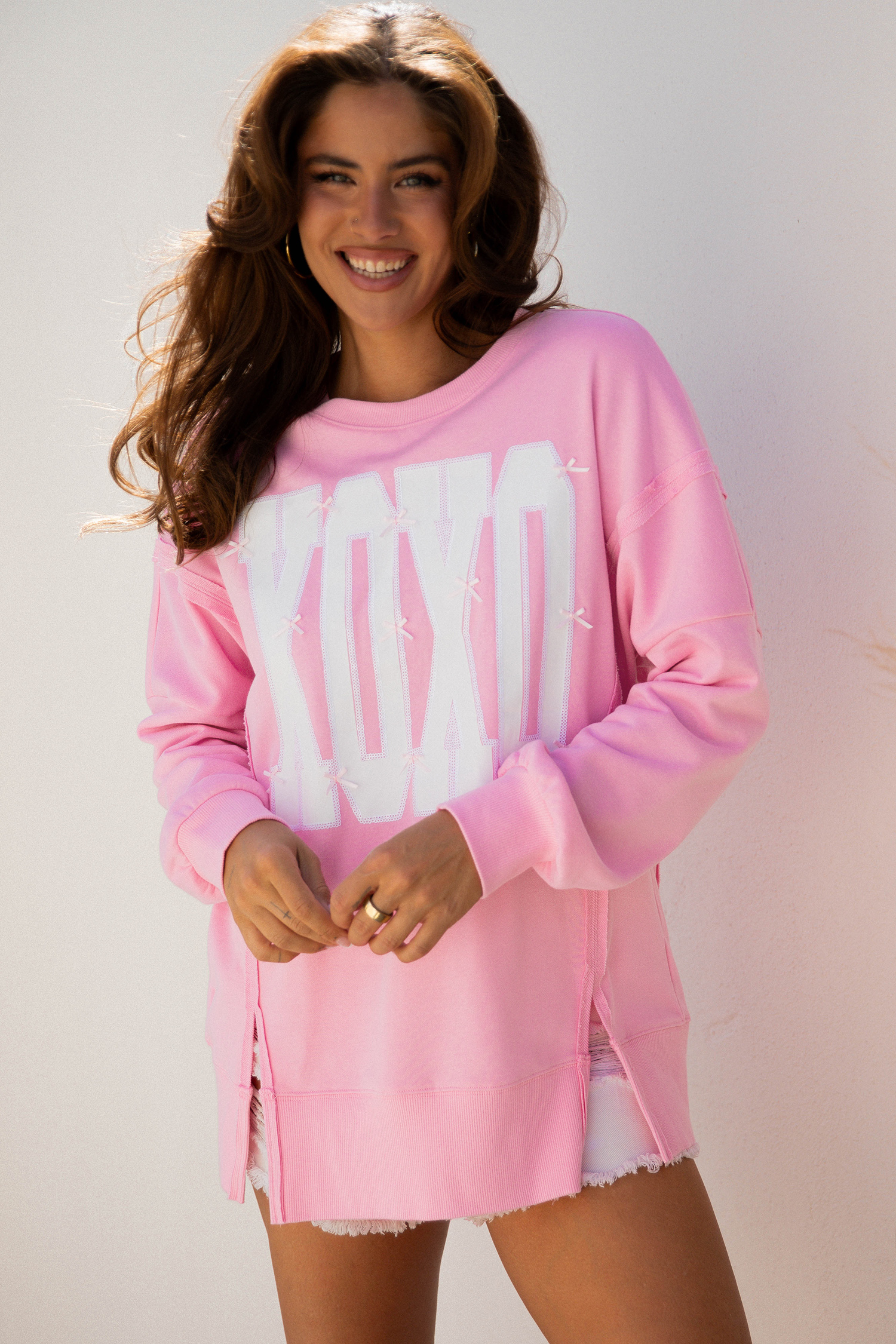 White Bow Sequin XOXO Letter Graphic Exposed Seam Baggy Sweatshirt - loveforevers