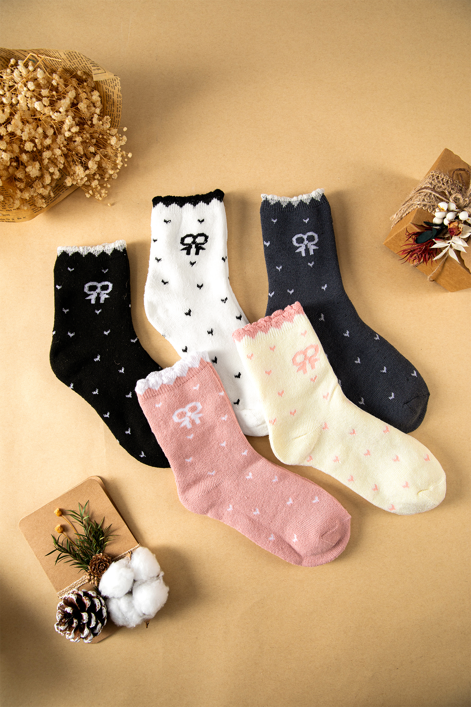 White 5 Pairs Cute Bow Tiny Hearts Printed Crew Socks - loveforevers