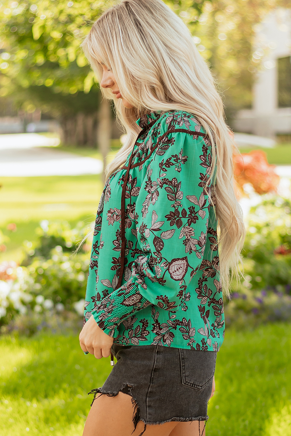 Green Leaves Print Contrast Trim V Neck Shirred Puff Sleeve Blouse - loveforevers