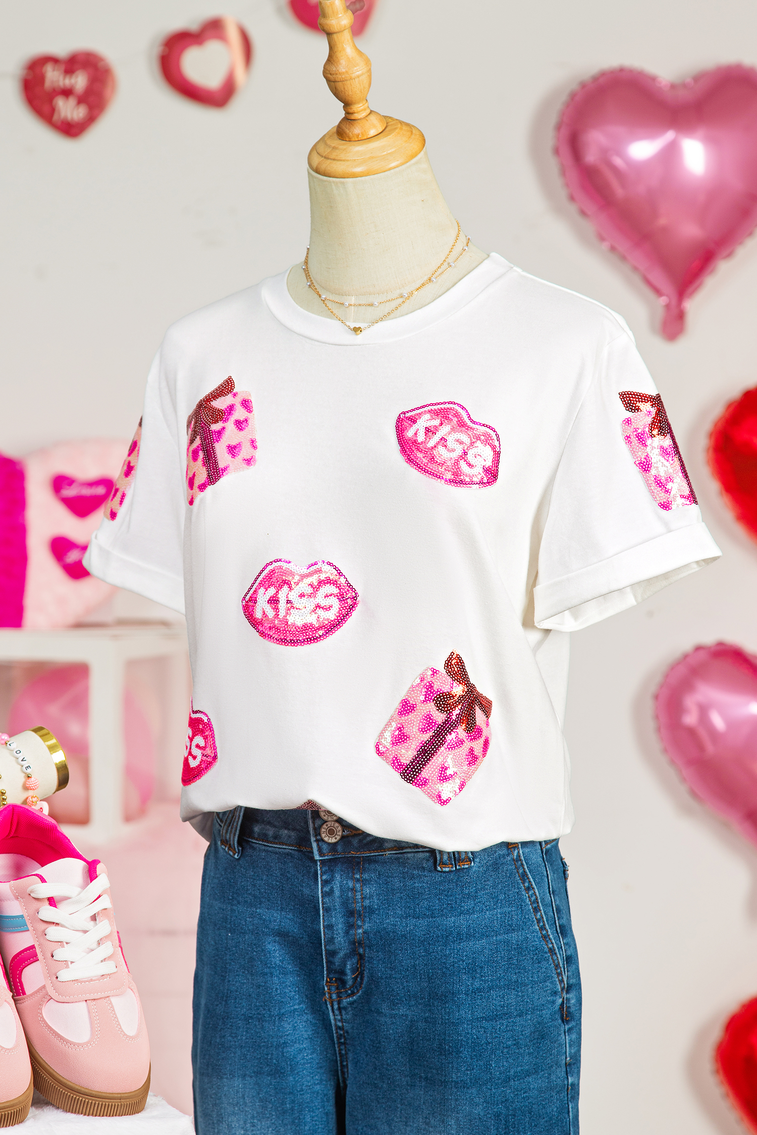 White Valentines Gift Kiss Lip Sequin Graphic T Shirt - loveforevers