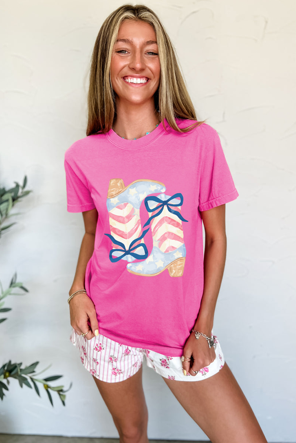 Sachet Pink Flag Pattern Boots Bow Accent Casual Graphic Tee - loveforevers