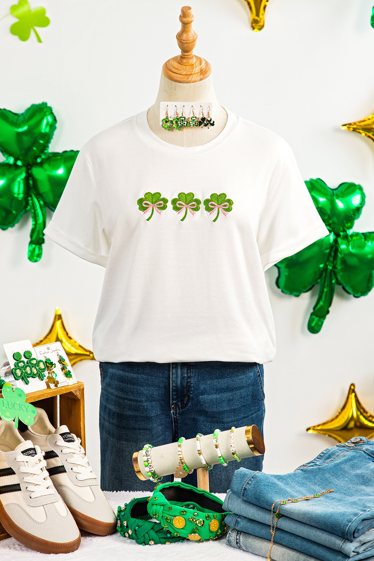 White Ribbon Bow Clover Embroidered Casual T Shirt - loveforevers