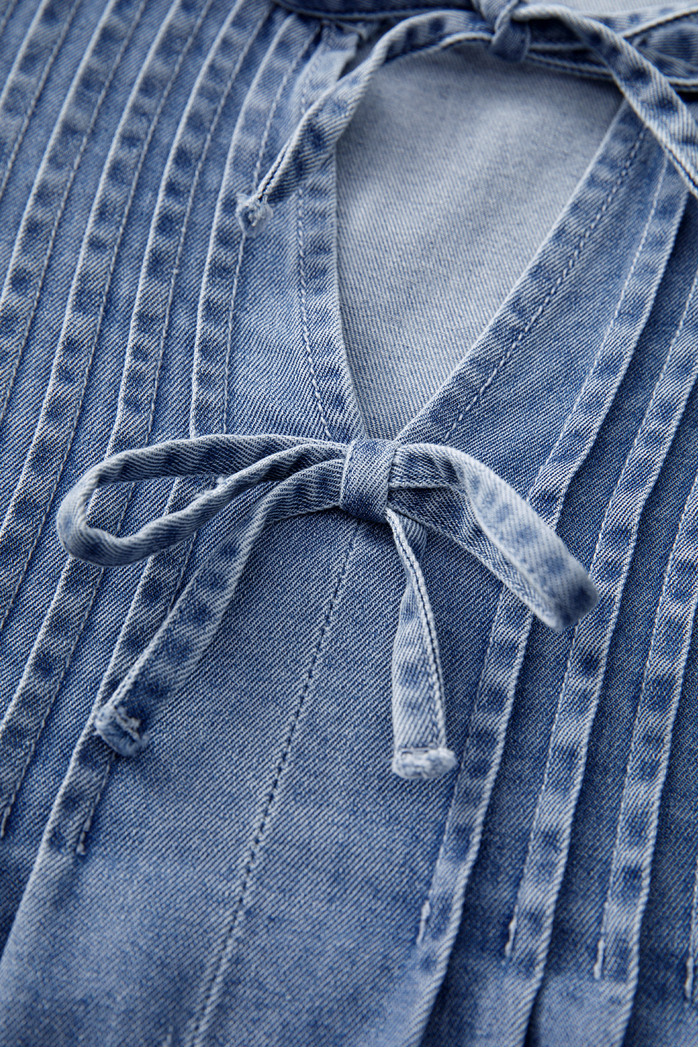 Myosotis Denim Front Pintuck Bow Tie Puff Sleeve Top - loveforevers