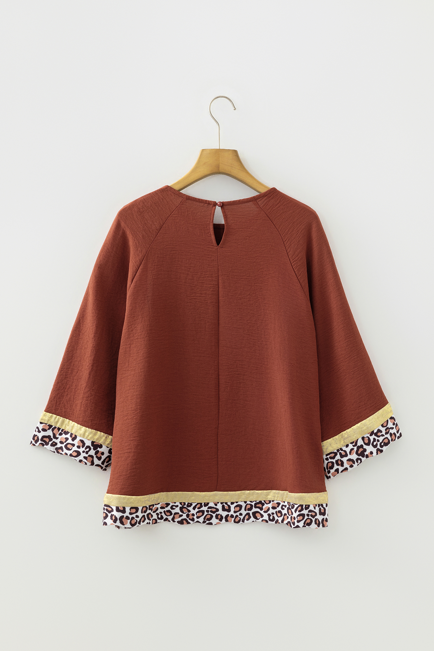 Clay Leopard Detail Loose Bracelet Sleeve Top - loveforevers