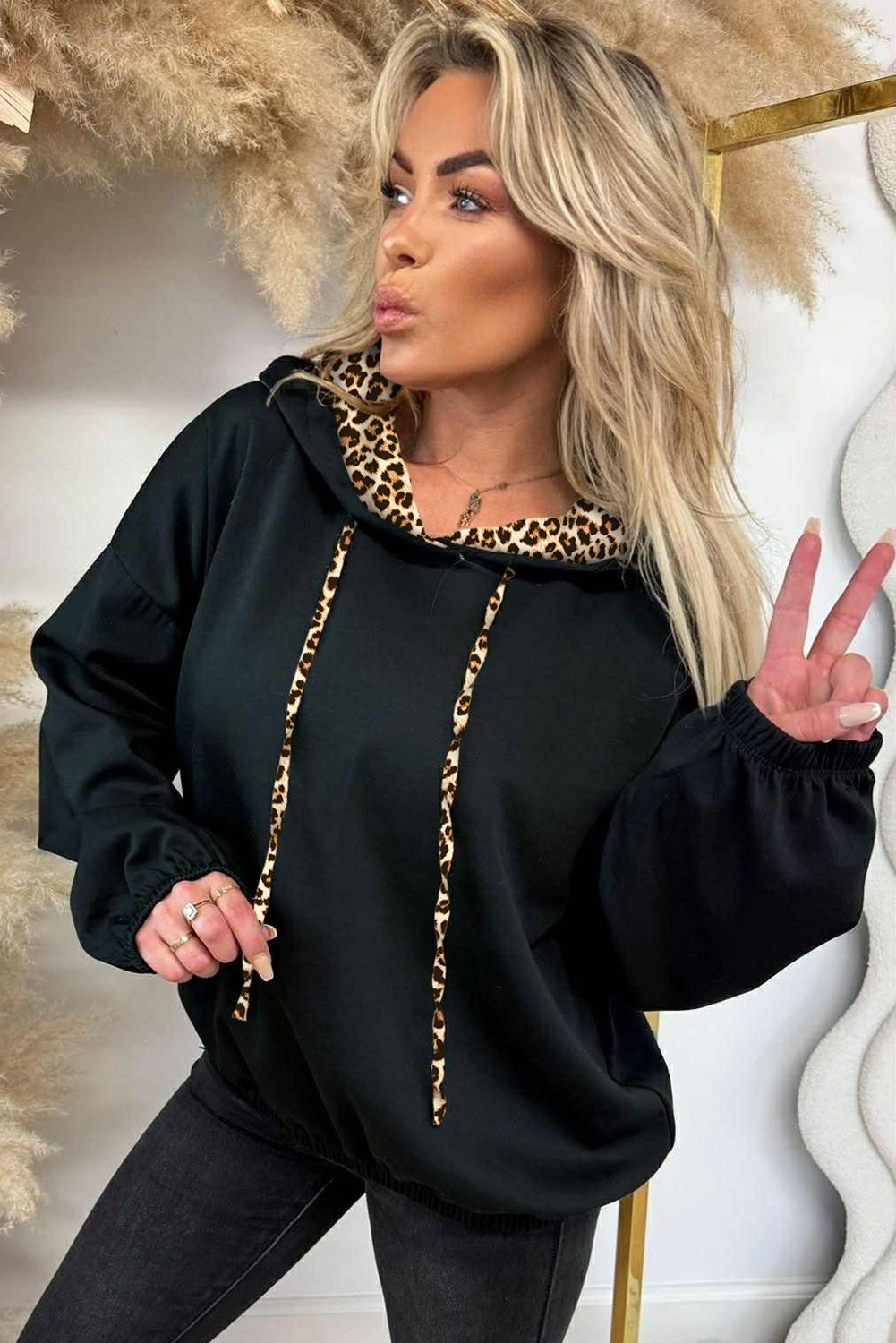 Jet Stream Leopard Contrast Drawstring Hood Drop Shoulder Loose Top - loveforevers