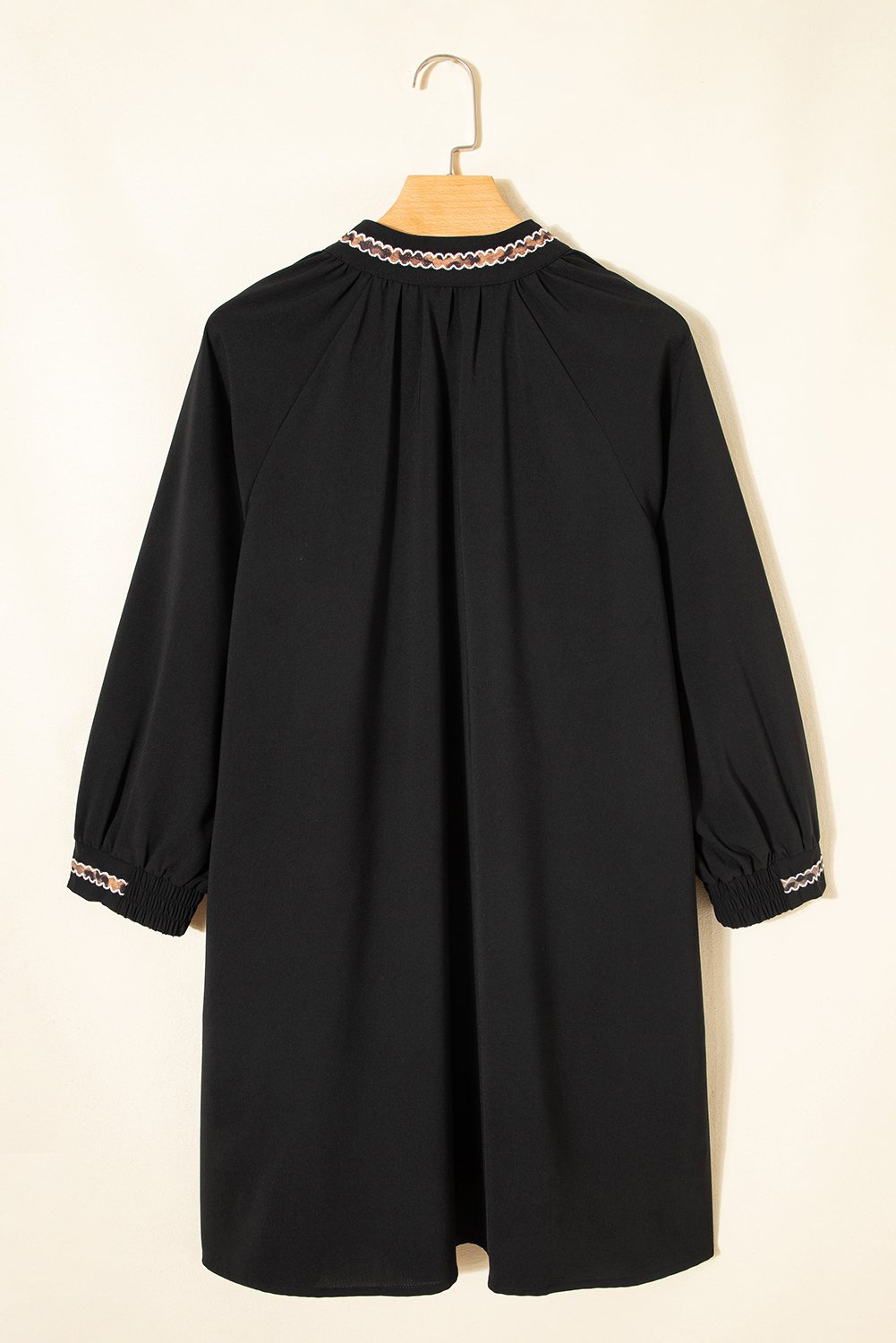 Black Contrast Trim V Neck Bracelet Sleeve Shift Mini Dress - loveforevers
