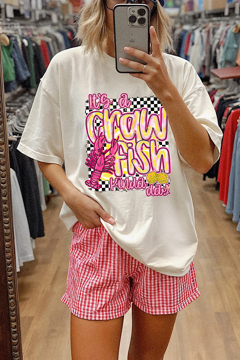 White Crawfish Checkered Pattern Graphic Tee - loveforevers