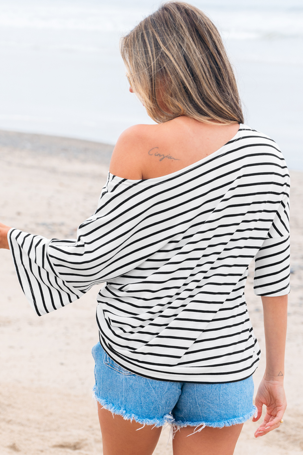 Black Stripe Half Sleeve Scoop Neck Loose Top - loveforevers