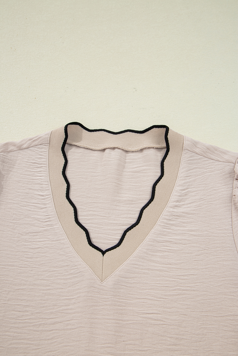 Jet Stream Contrast Scallop Trim V Neck Long Sleeve Blouse - loveforevers