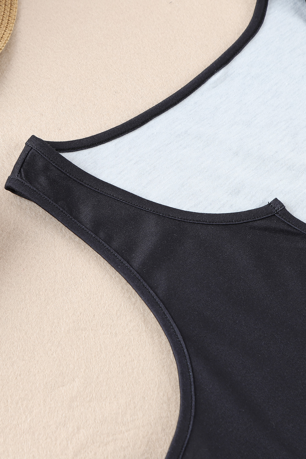 Black Gradient Leopard Split Neck Tank Top - loveforevers