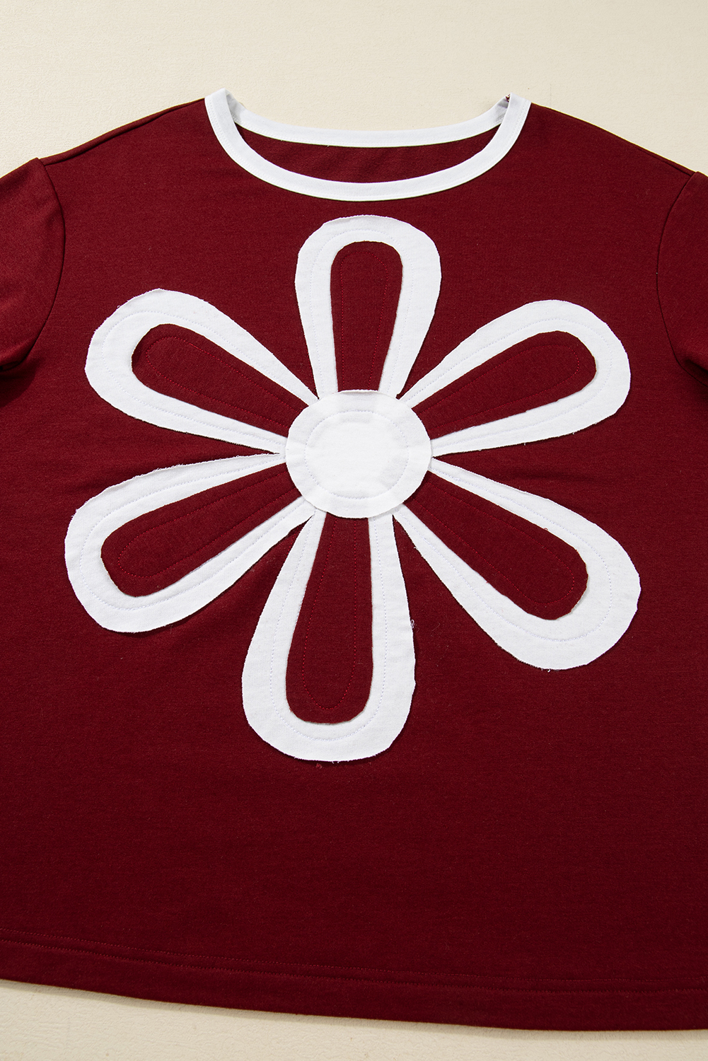Red Dahlia Cheerful Daisy Flower Patched Round Neck Long Sleeve Top - loveforevers