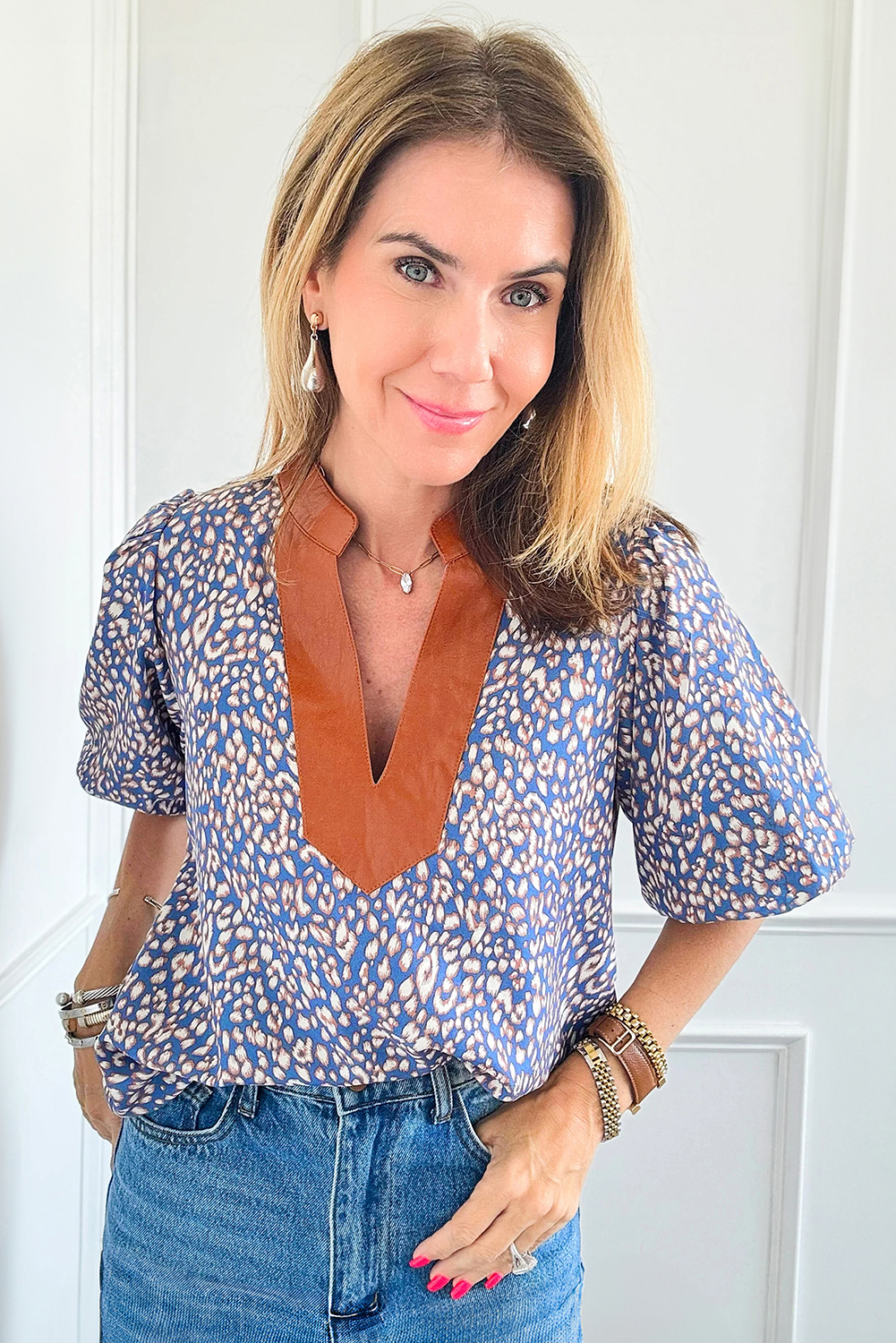Ashleigh Blue Leopard Print Spot Contrast V Neck Half Puff Sleeve Shirt - loveforevers