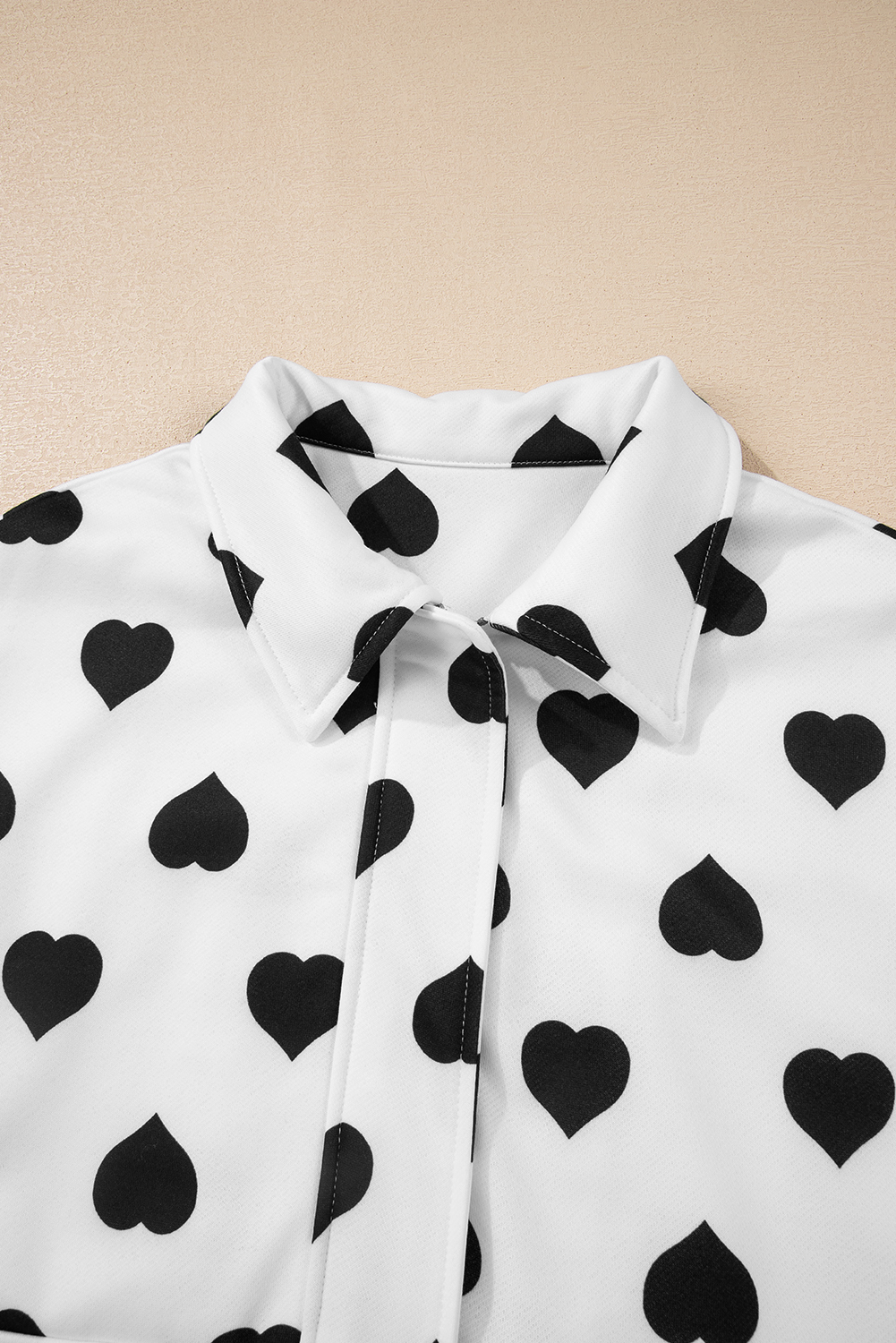 White Double Flap Pocket Heart Print Collar Zip Jacket - loveforevers
