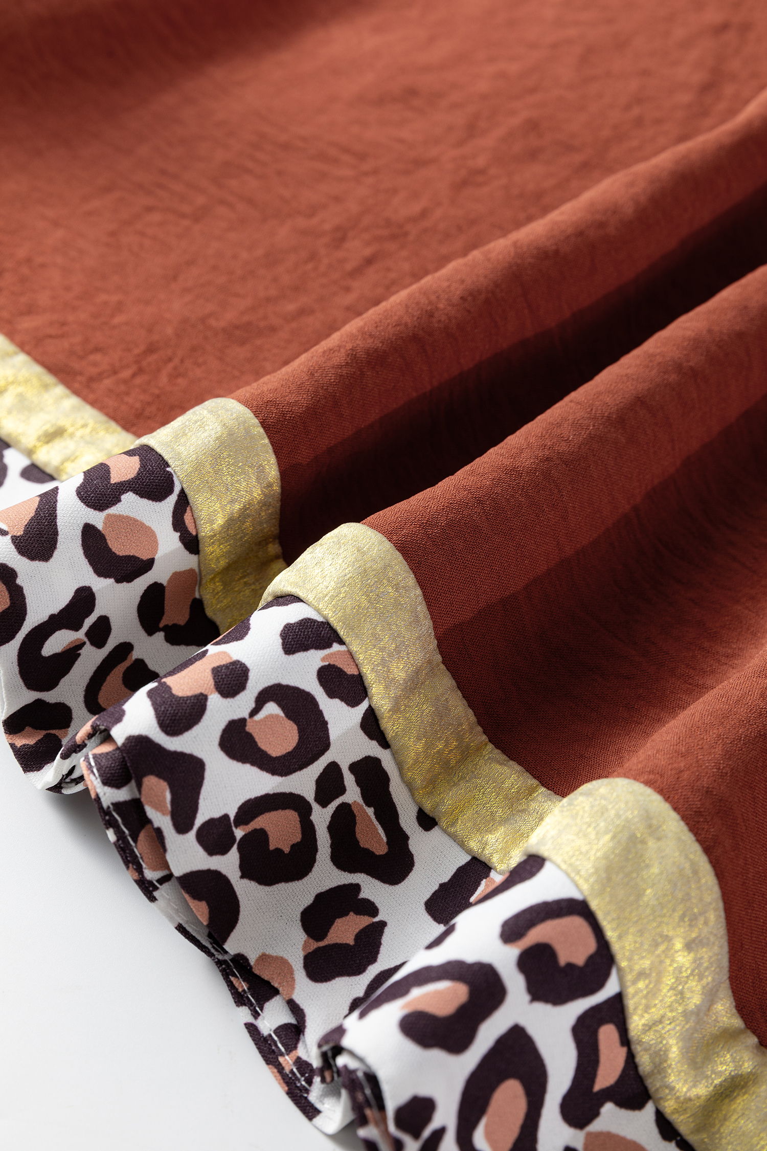 Clay Leopard Detail Loose Bracelet Sleeve Top - loveforevers
