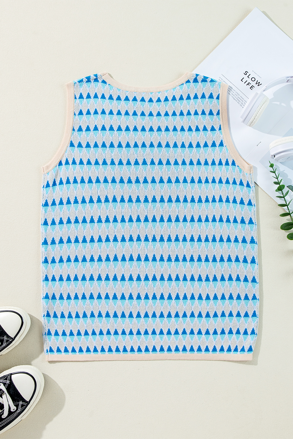 Sky Blue Stripe Geometric Print Round Neck Slim Fit Sweater Vest - loveforevers