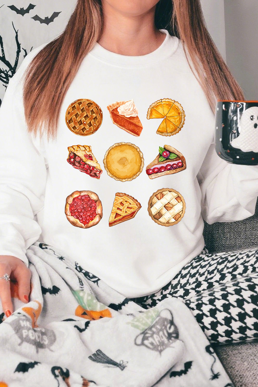 White Yummy Pie Graphic Thanksgiving Sweatshirt - loveforevers