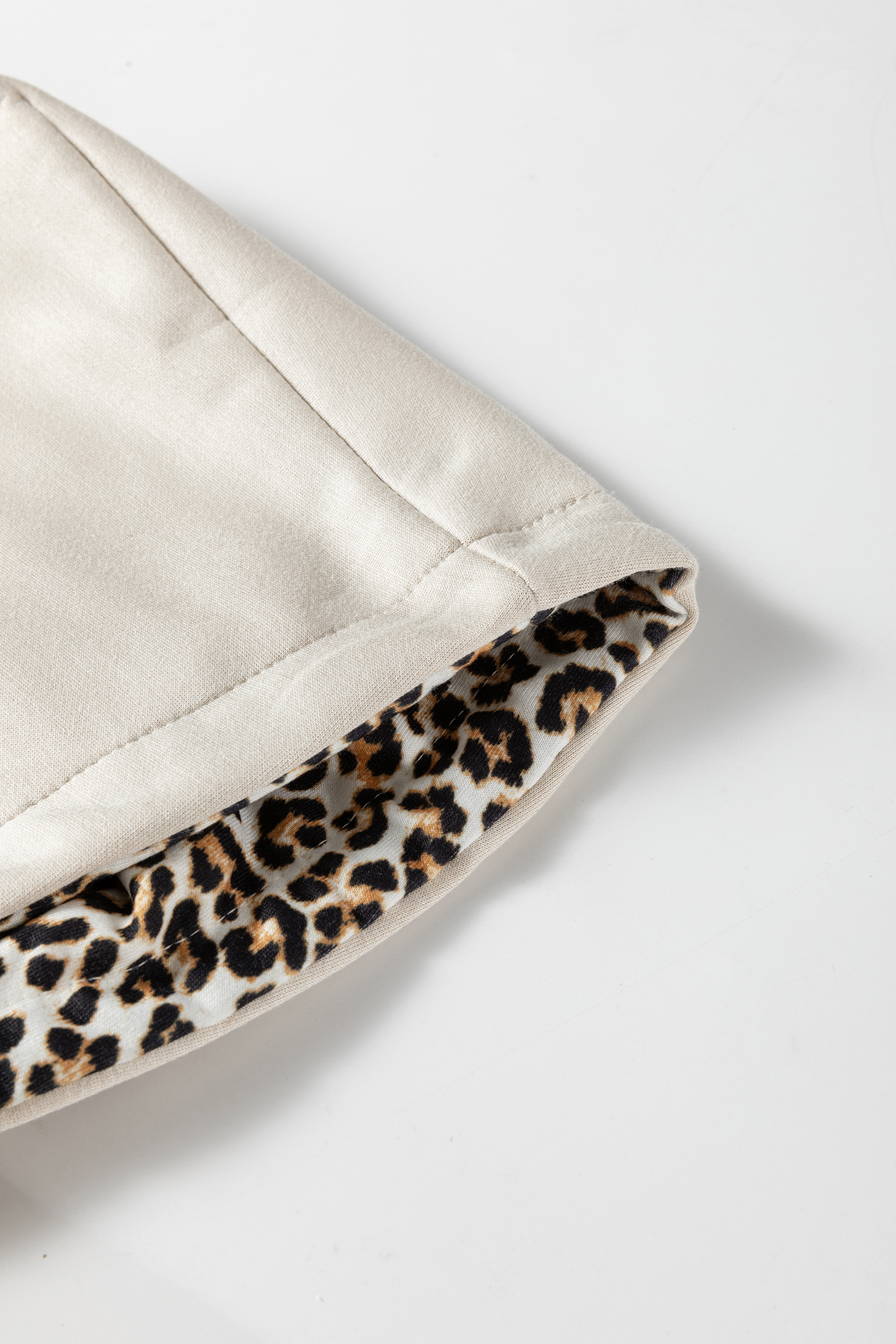 Jet Stream Leopard Contrast Drawstring Hood Drop Shoulder Loose Top - loveforevers