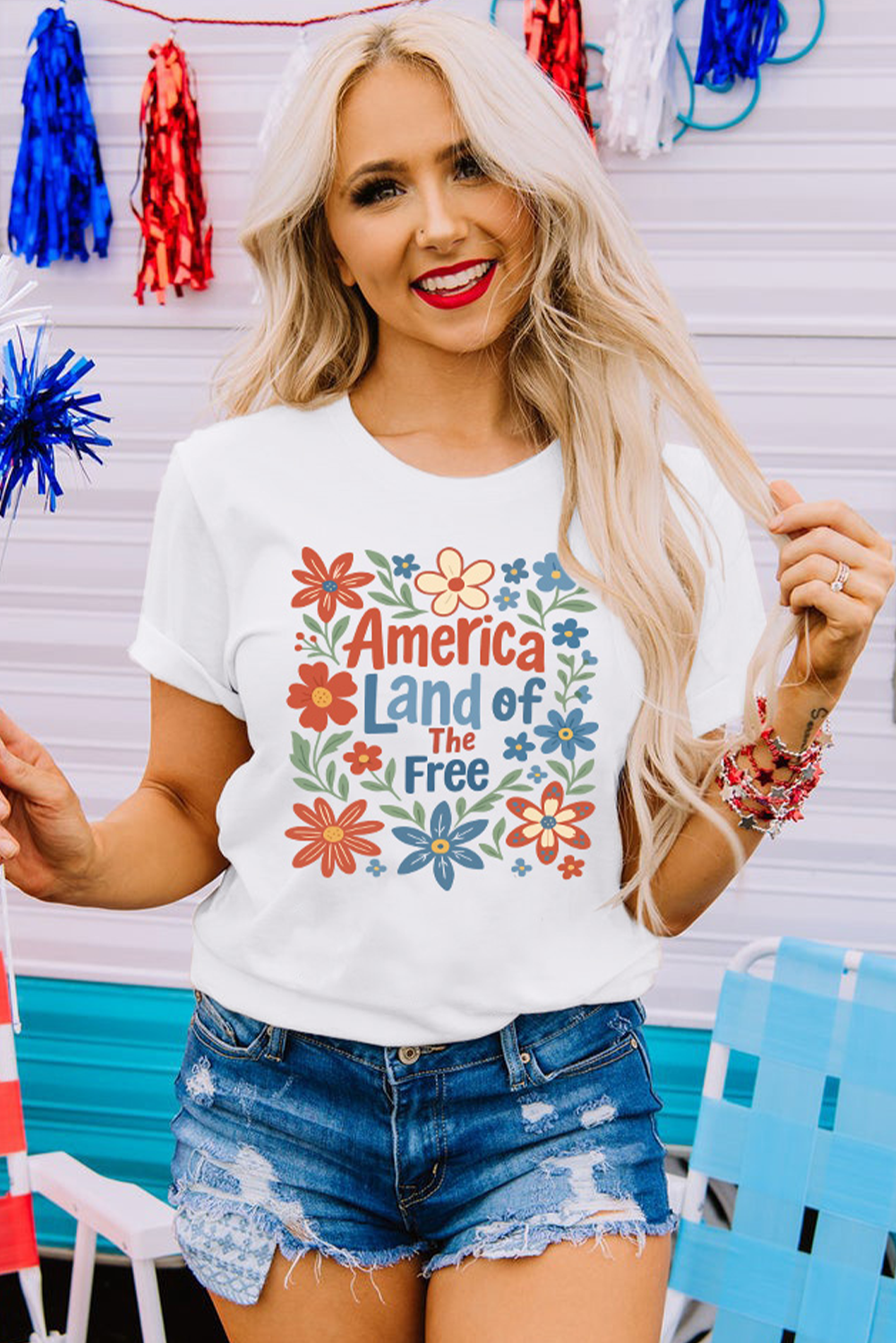 White America Land of The Free Flower Graphic Crewneck T Shirt - loveforevers