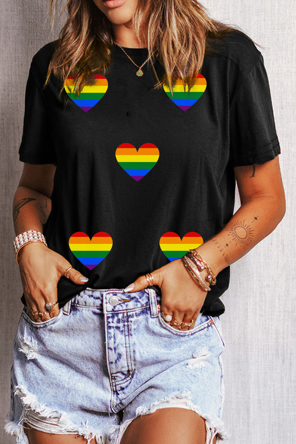 Black Heart Print Crew Neck Chic T Shirt - loveforevers