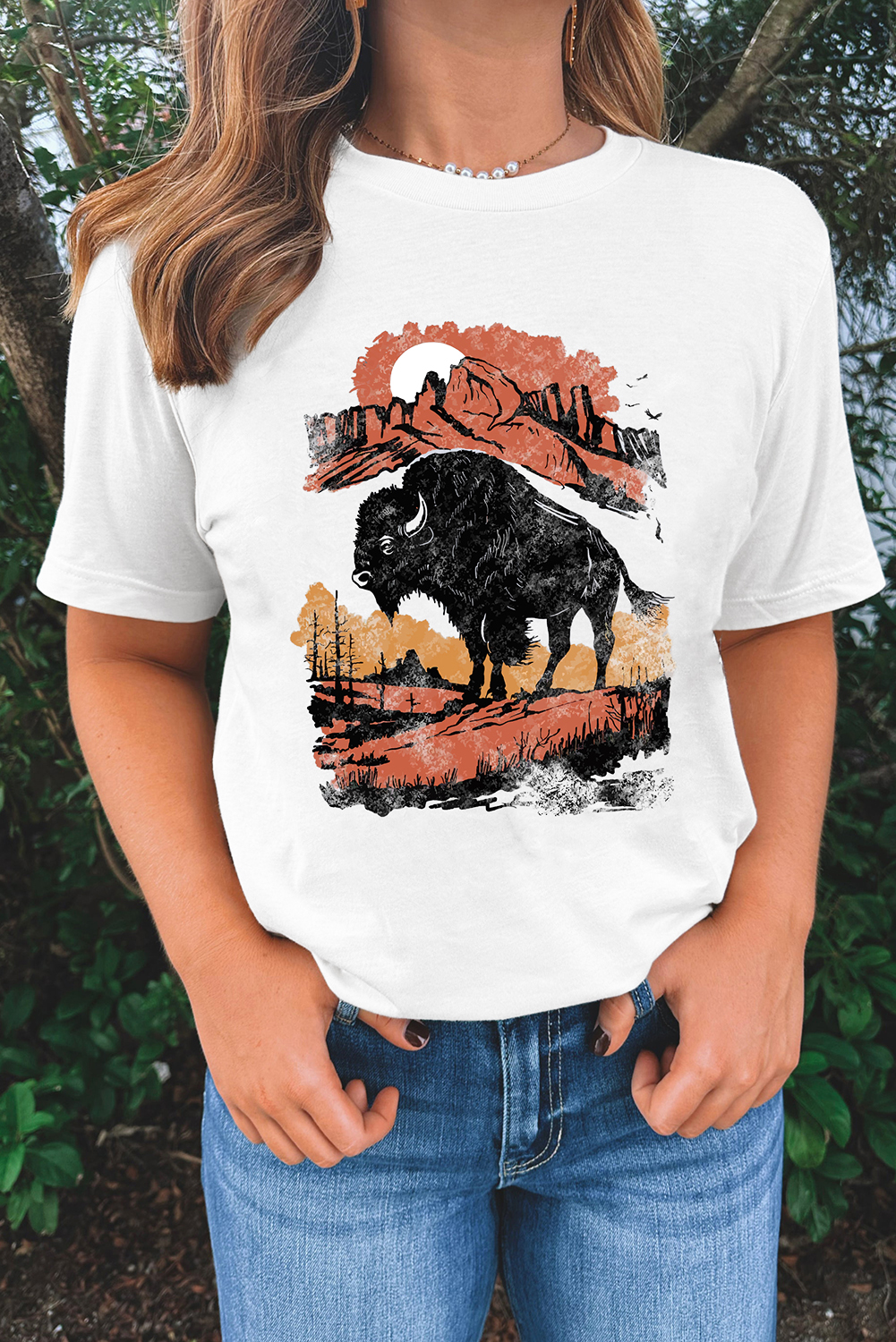 White Western Buffalo On Plains Graphic Crew Neck Tee - loveforevers